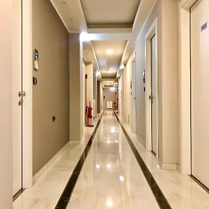 Hotel Folen, Mediolan