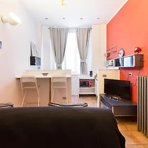 Cosy Nest Isola District Heart Appartamento