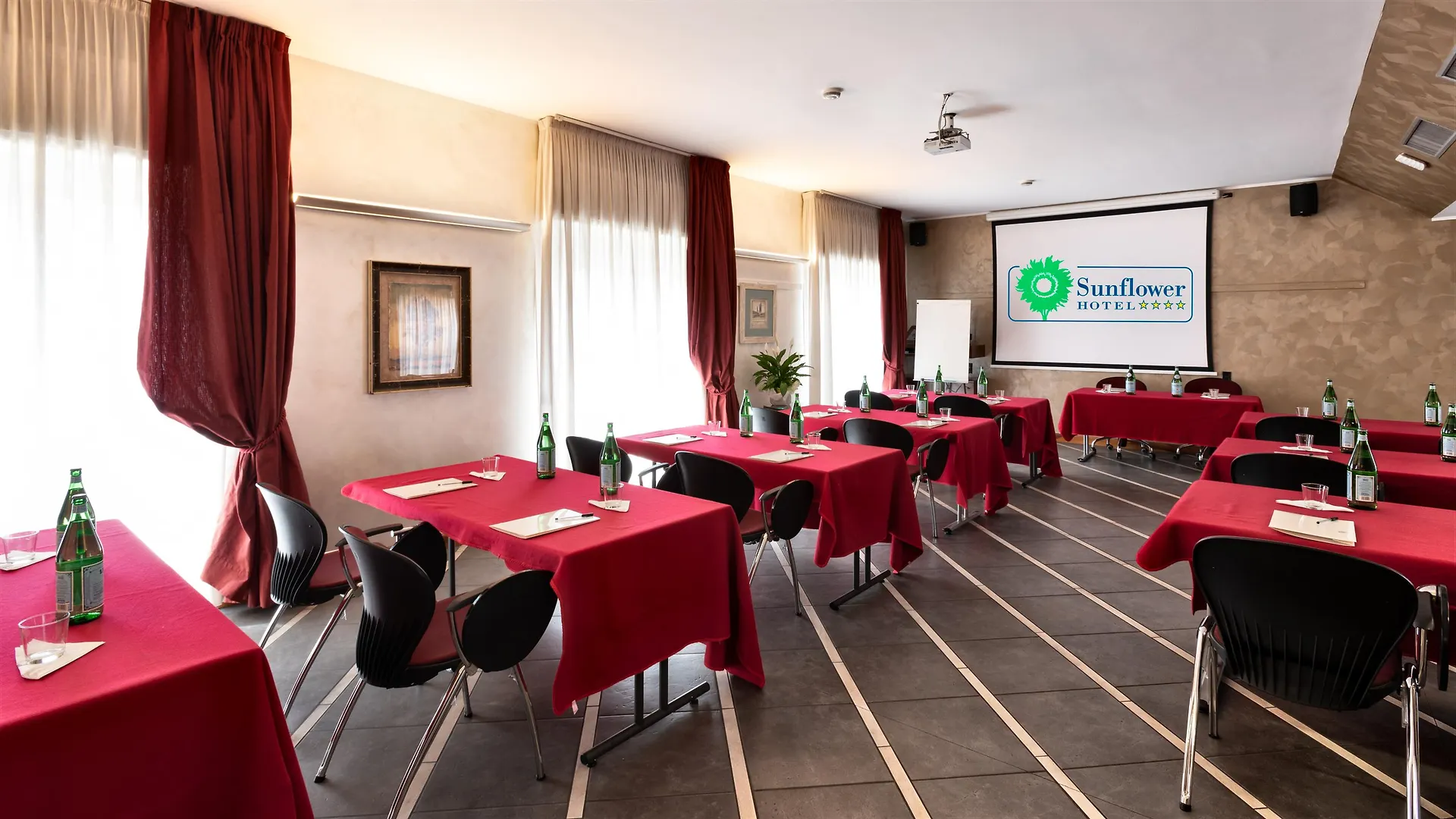 Hotel Sunflower Milan 4*,  Italy