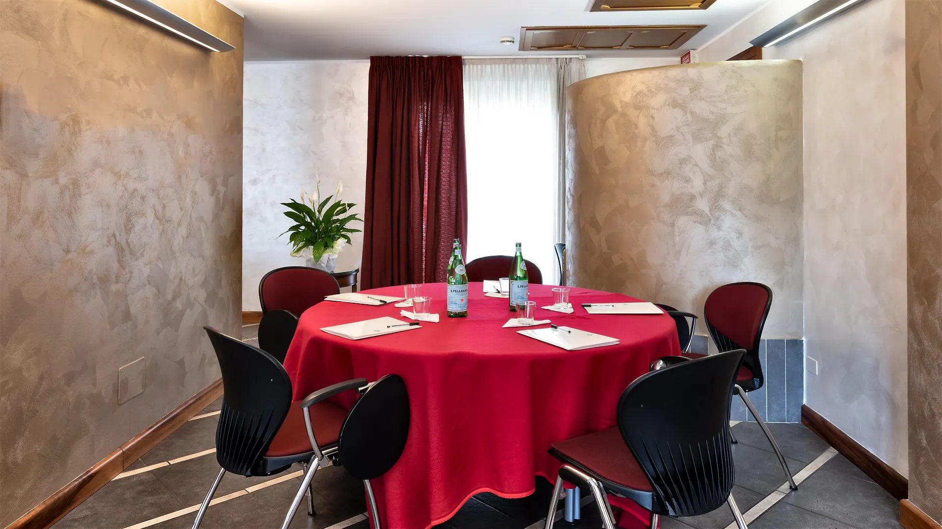 Hotel Sunflower Milan
