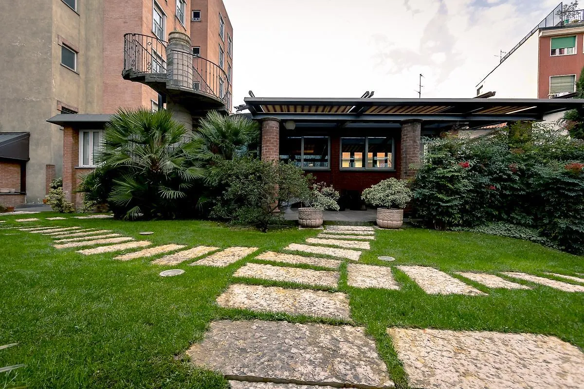 Hotel Sunflower Milan
