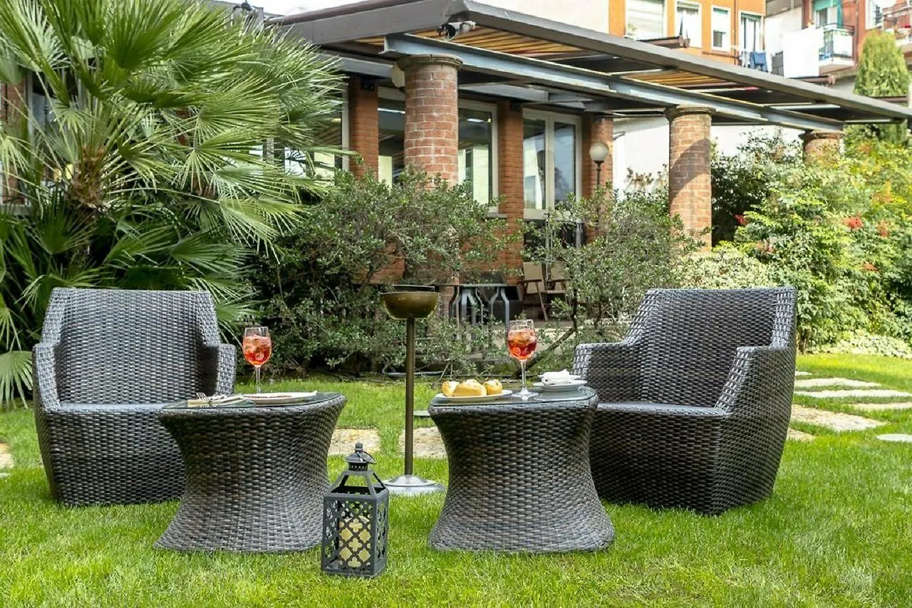Hotel Sunflower Milan Italy