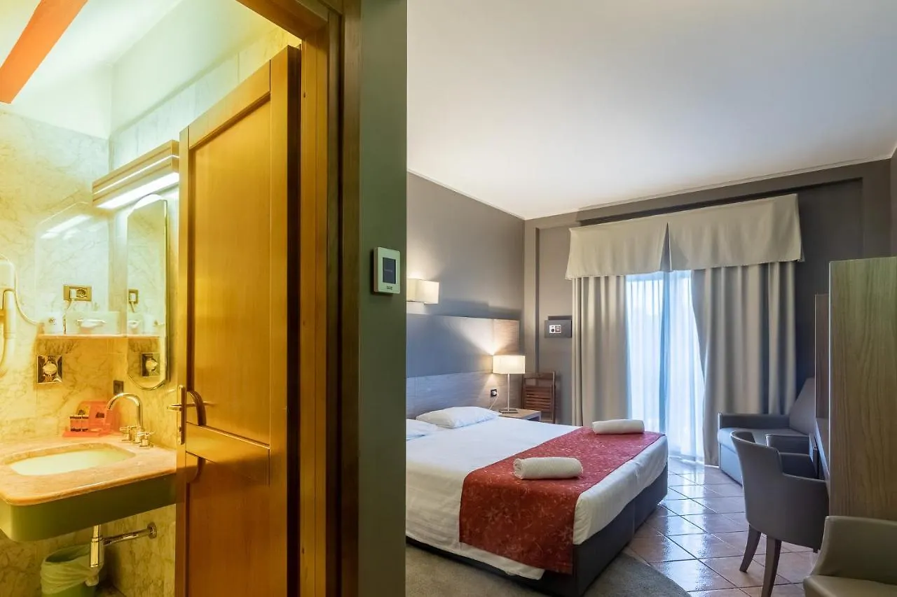Hotel Sunflower Милан