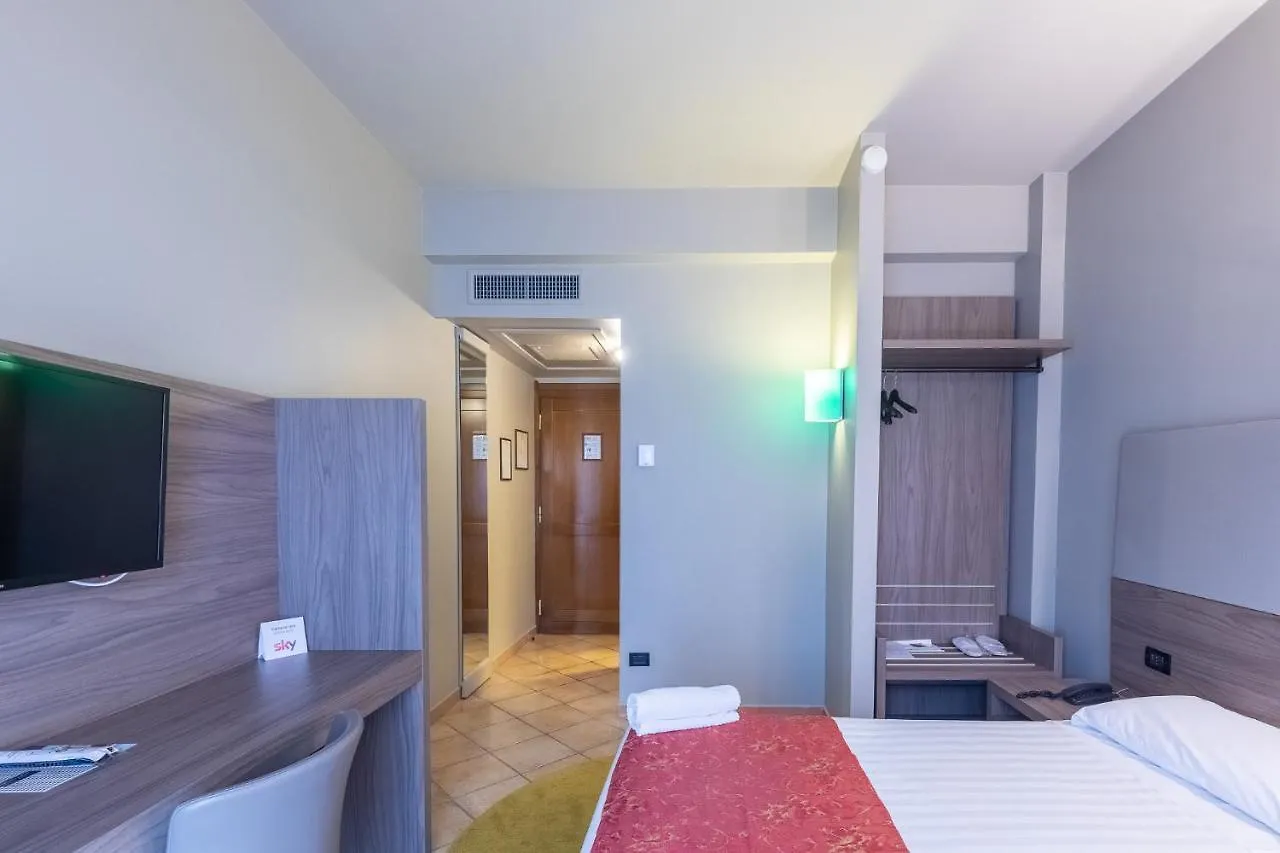 Hotel Sunflower Милан