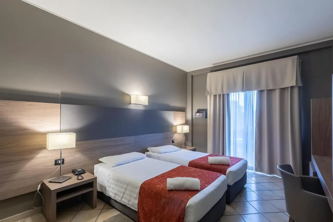 Hotel Sunflower Милан