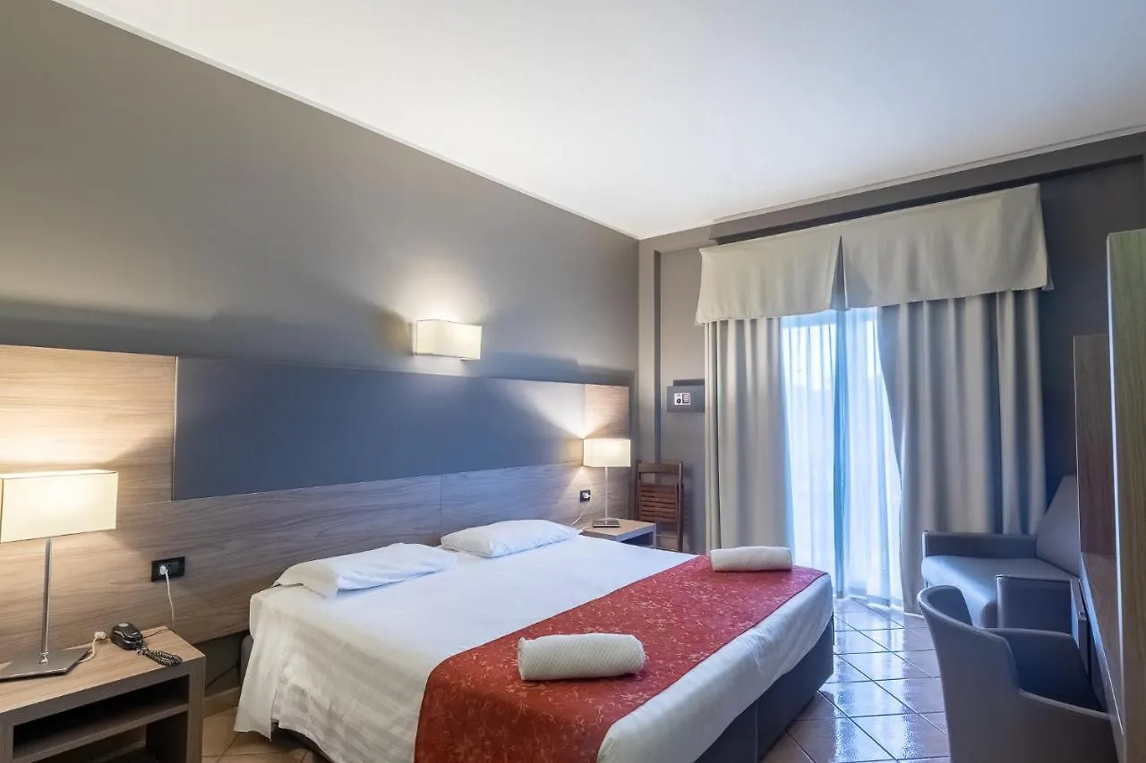 Hotel Sunflower Милан