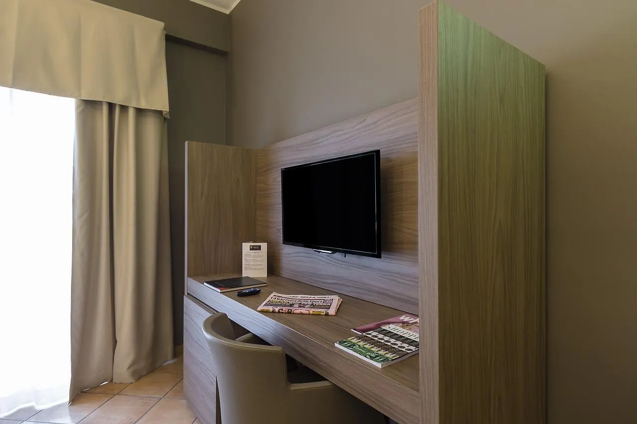 Hotel Sunflower Милан