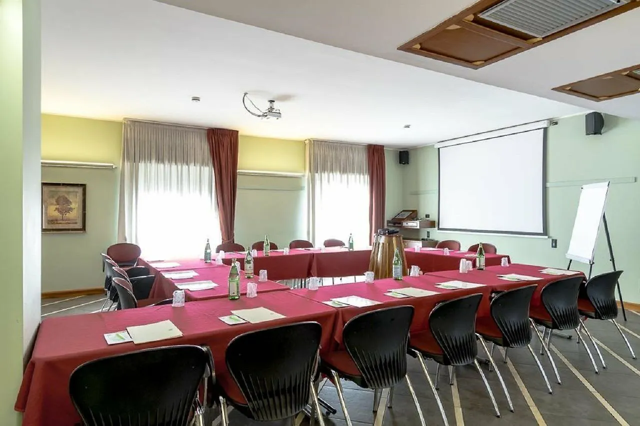 ****  Hotel Sunflower Милан Италия